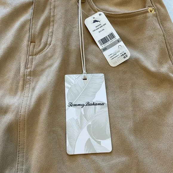 Tommy Bahama faux suede mini skirt tan nude beige size 0 NWT new with tags - Picture 2 of 6